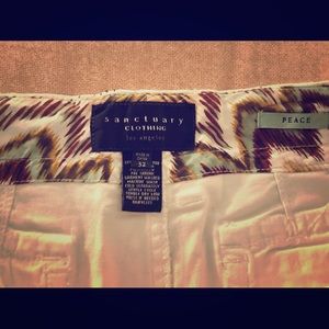 Woman’s tall White khaki pants size 32